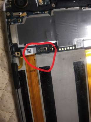 OPPO的主板上的电池借口如何安装?
