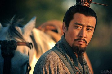 《三国演义》这么多男主角，第一男主角是不是刘备？
