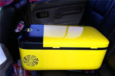 丰田2015款普拉多买回来自己装车载冰箱可以吗？能装吗？费用多少？谢谢。