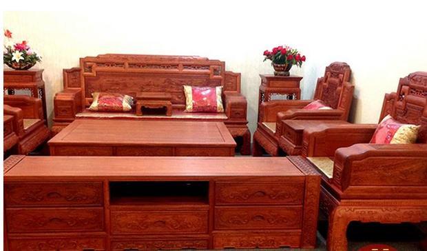 青岛哪有正宗的红木家具，材质很好的那种？