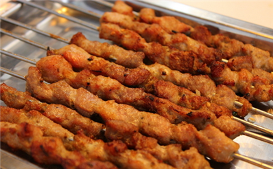 新疆烤羊肉串的腌制方法