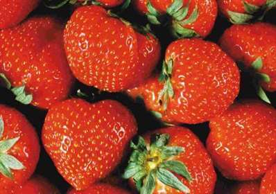 草莓与蓝莓哪个好吃？
