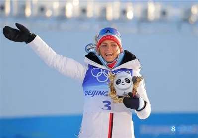 2022年获得北京冬奥会第一枚金牌的运动员是谁？