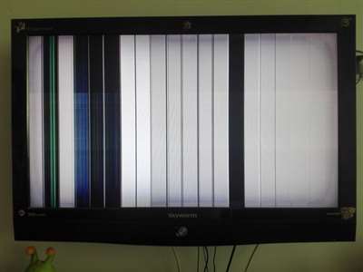 创维液晶电视屏幕出现竖条纹，有声音无图像，是什么故障原因？还有修理的价值吗？修理价格如何？