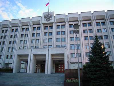 莫斯科伏尔加河旁边带双头鹰标志的大楼是什么机构